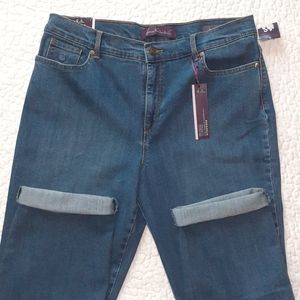 NWT AMANDA the original slimming classic rise jean